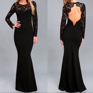Lulu’s | Whenever You Call Black Lace Maxi Dress